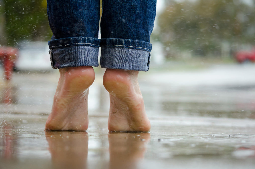 Comprendre et Soulager les Douleurs des Pieds : Conseils Pratiques
